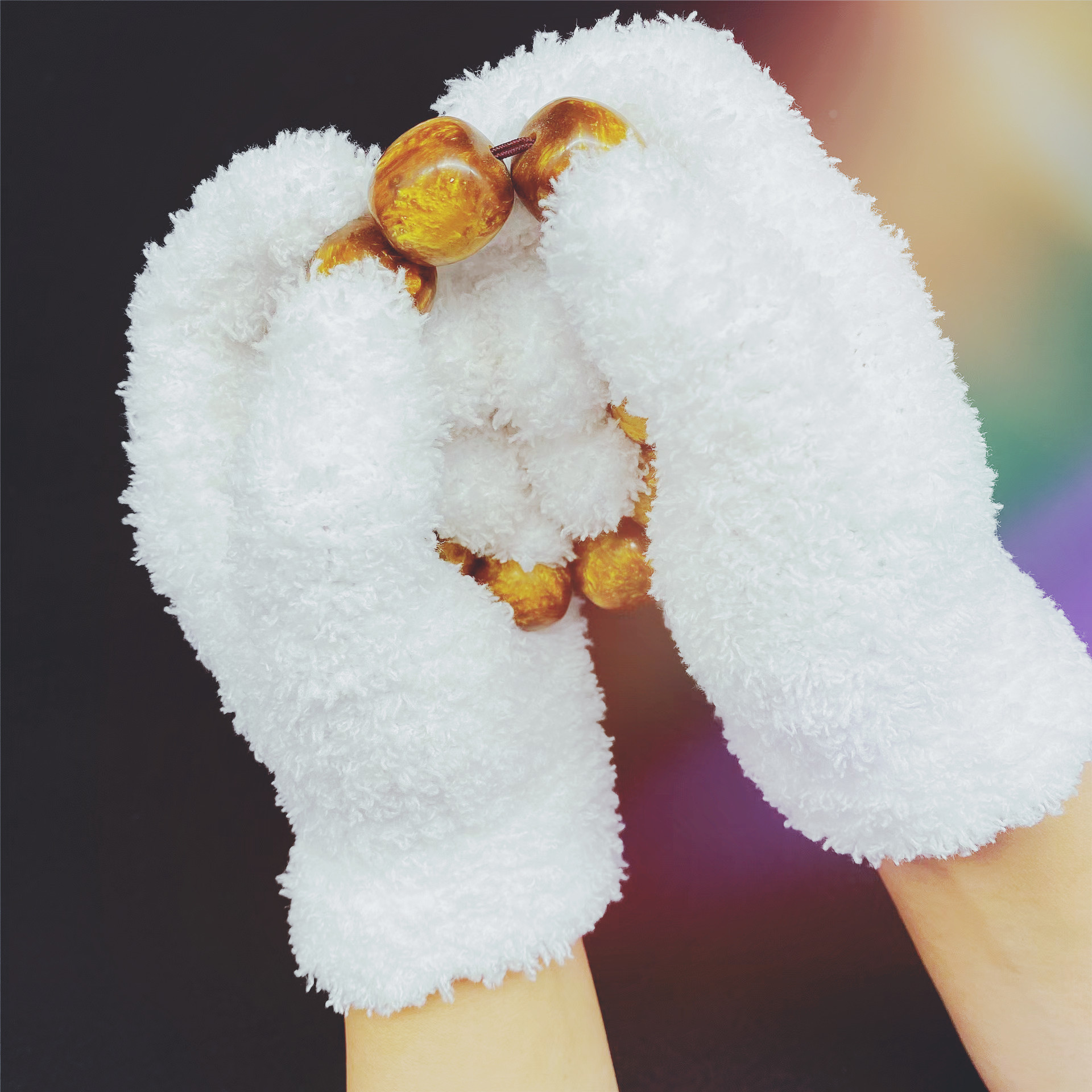 Source factory production and sales of Wenwan hair gloves thickened hand string plate nuclear Diamond olive maintenance hanging porcelain highlight