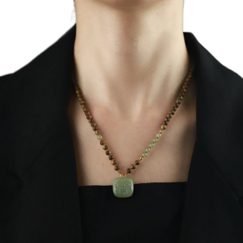 Hetian Jade Buckle Pendant Necklace Qingshui Daijin Clavicle Chain Women's New Chinese-style Aquilarius Sinan Natural Black Sky