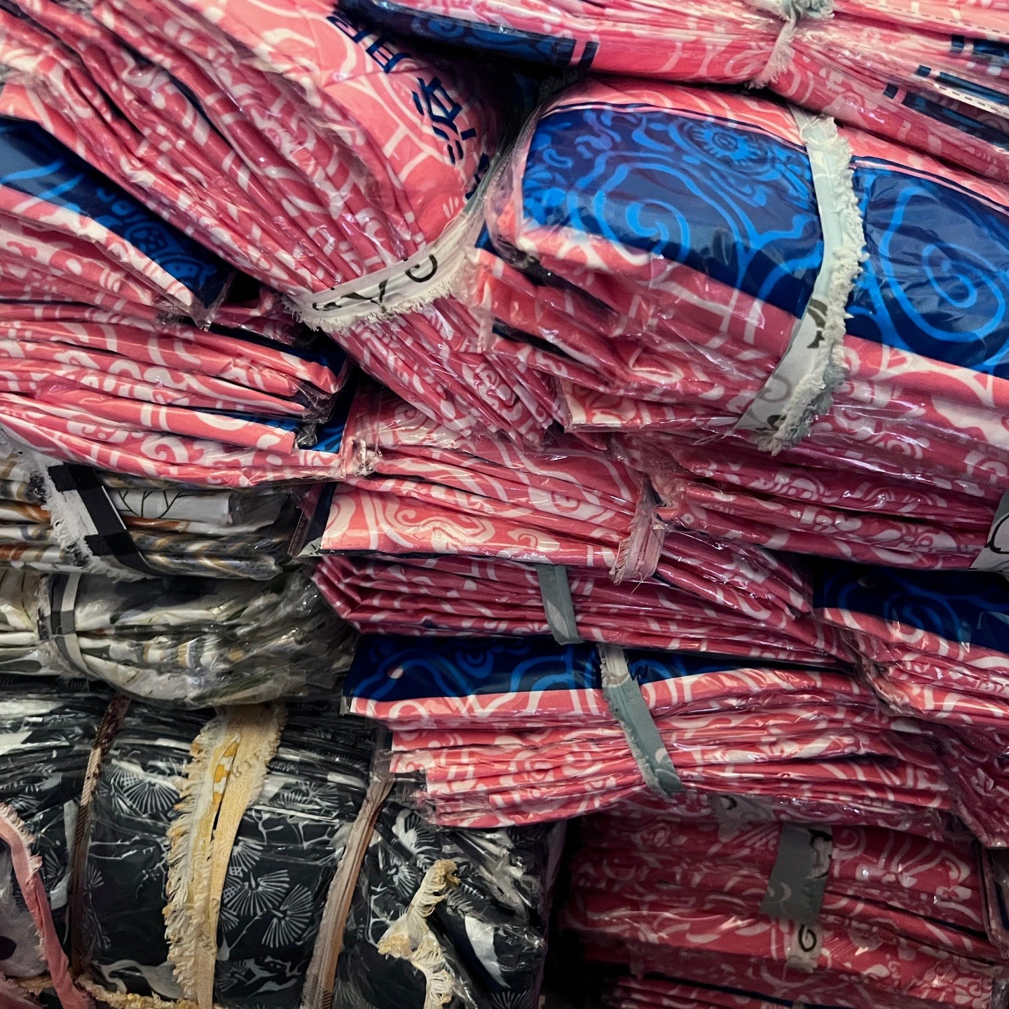 Disposable Sauna Suits, Foot Bath Suits, Moxibustion Massage Suits, Bathhouse Massage Suits, Men's and Women's Bathing Centers