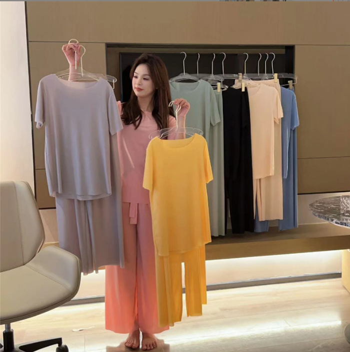 Ice Silk Three-Piece Set for Women's Home Style, Loose and Comfortable Pajamas, Drawstring Design, Skin-Friendly Fabric, Simple Three-Dimensional Suit