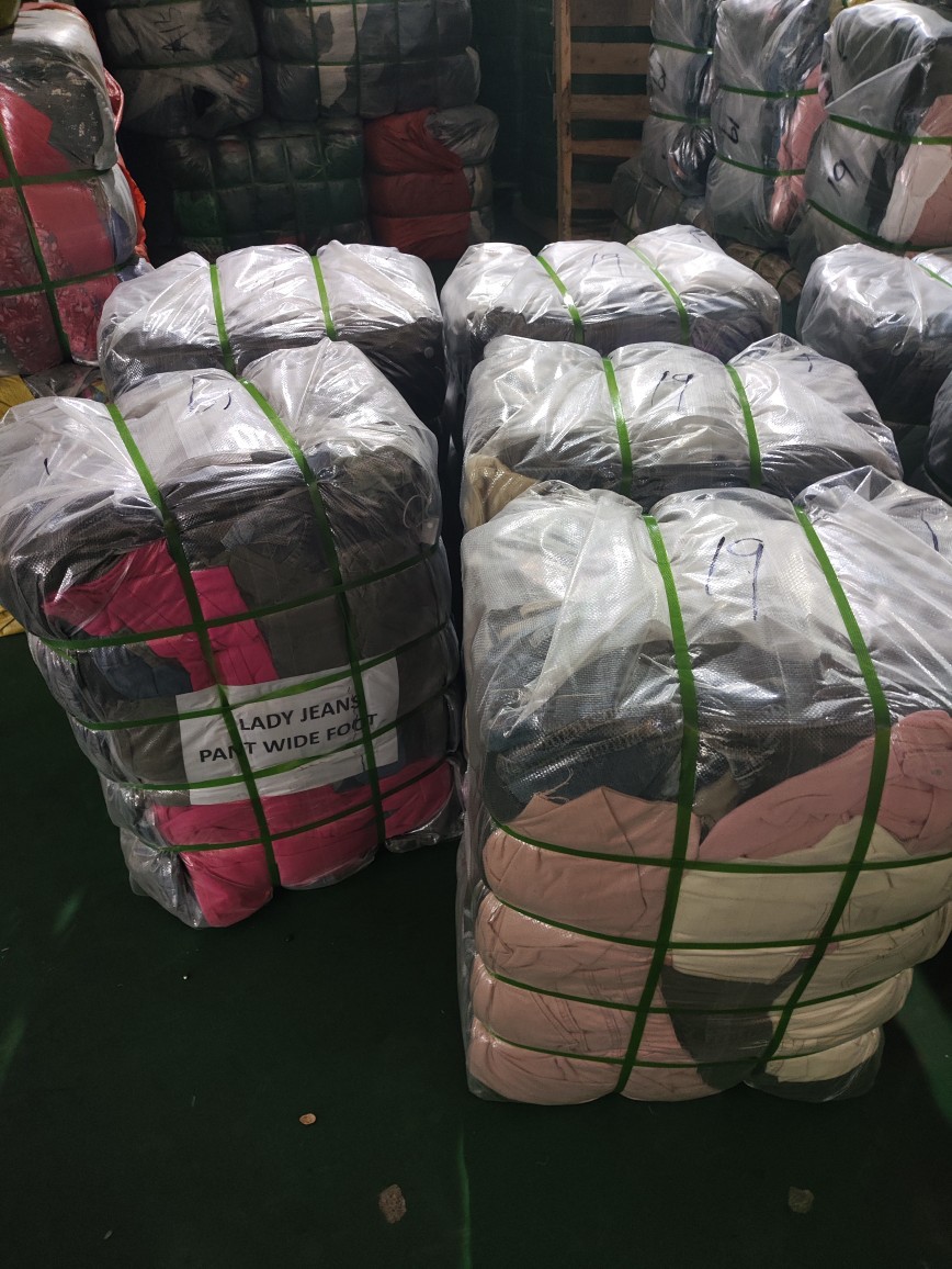 Б/У одежда в тюках 58 кг