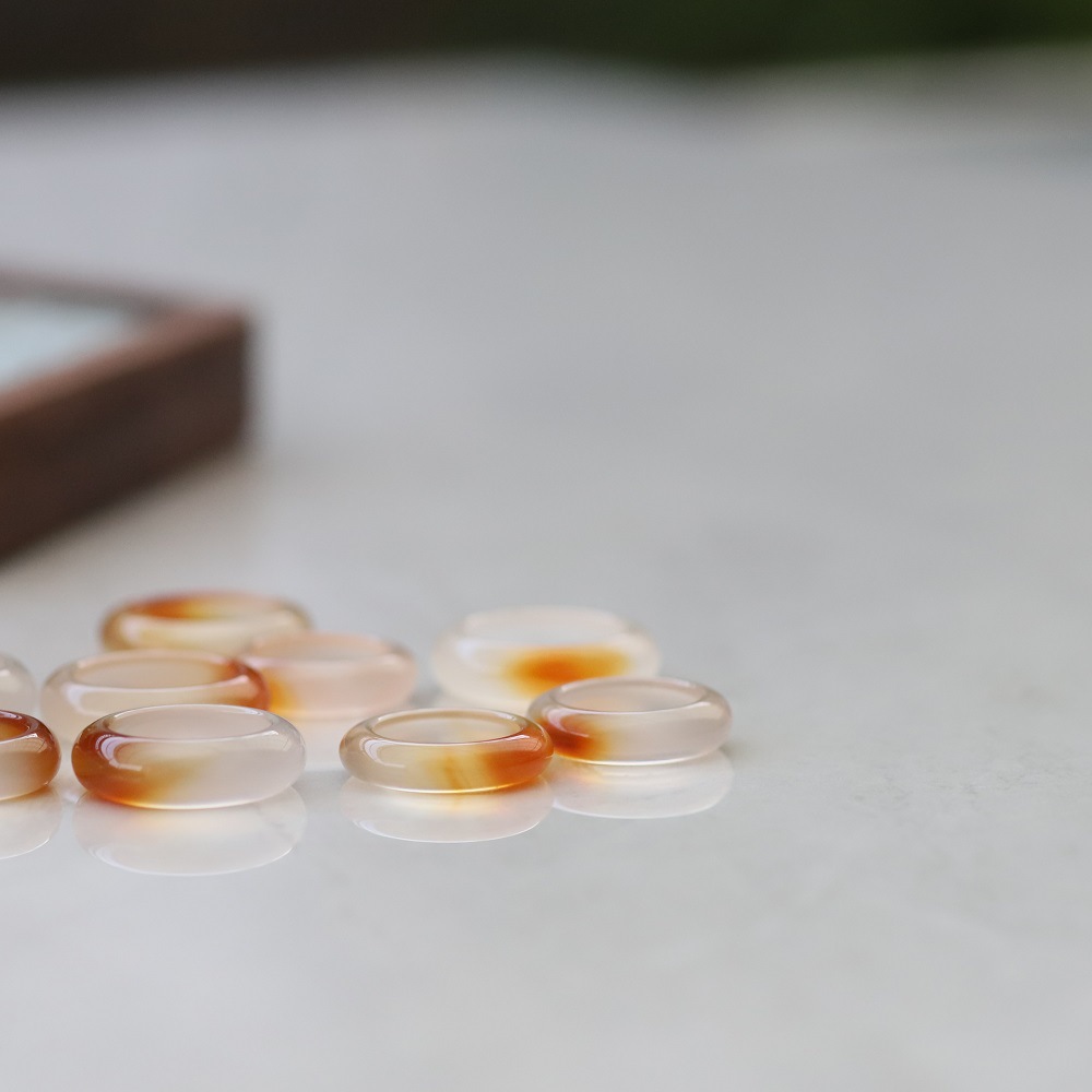 A piece of sugar agate ring natural horse material high brown sugar ring new Chinese female lucky strike graduation grade