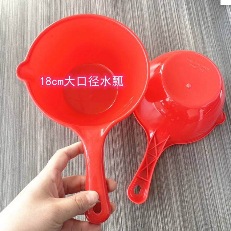 18 см домашний красный совок для воды, плавающий, выставочный, большой, с длинной ручкой, пластиковый совок