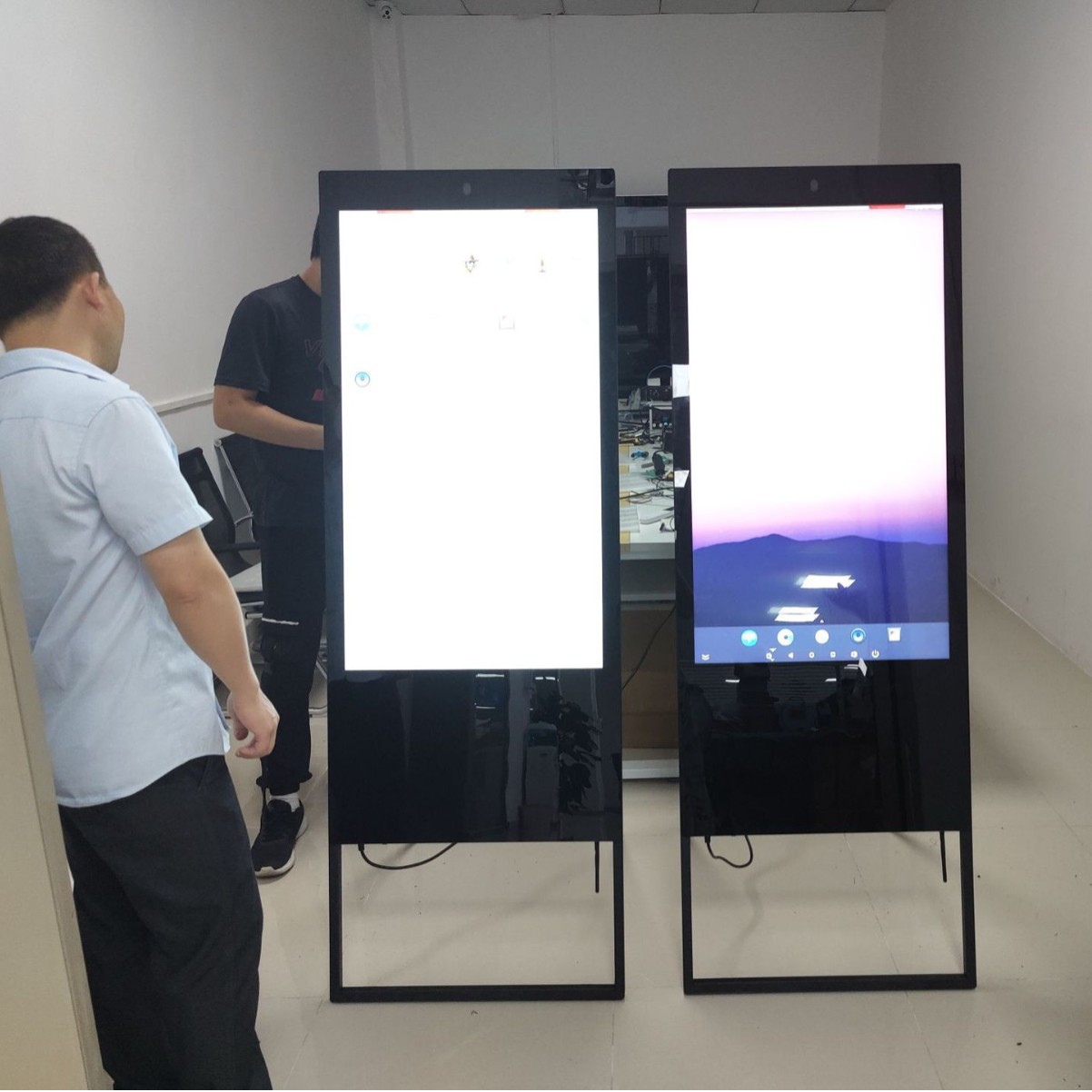 43inch Smart Magic Mirror Wall-Mounted Touch Sports Mirror Floor-Standing Yoga Mirror Ai Personal Training Fitness Dance Mirror Cross-Border Customization