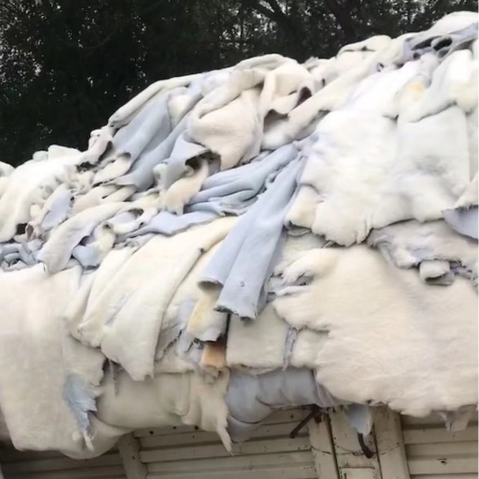 Manufacturers supply real wool first-class sheep shearing whole sheepskin one fur leather dual-purpose clothing leather 2024