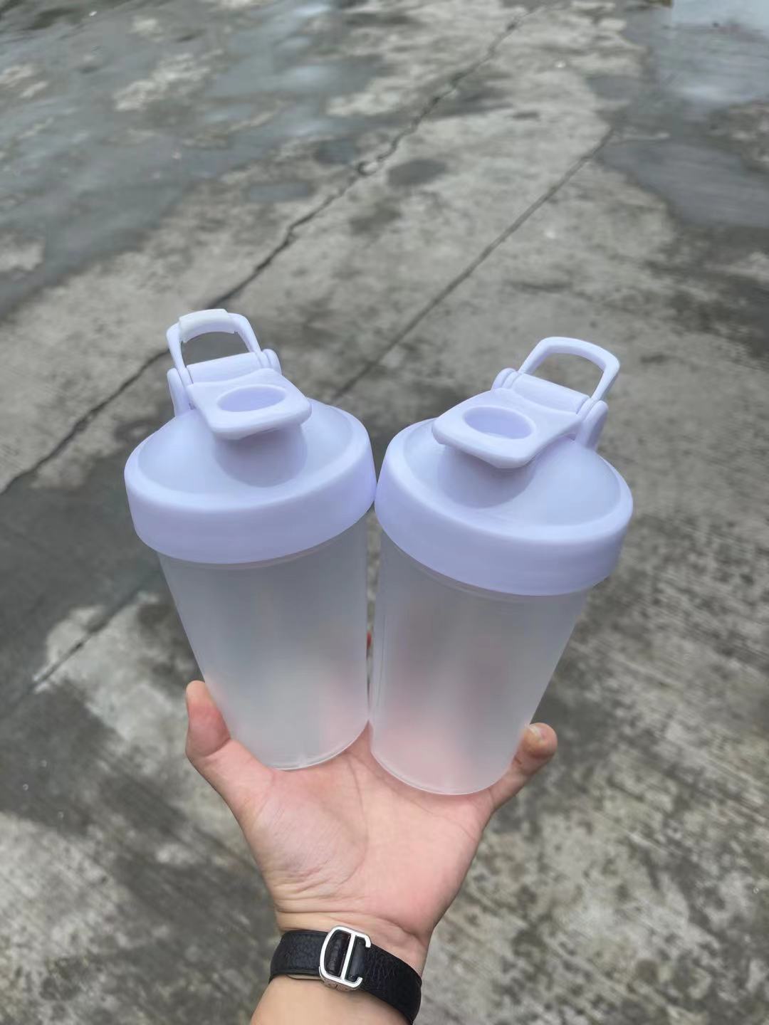 Portable with handle 400ml shake Cup sports fitness Cup mixing milkshake protein powder with scale spot