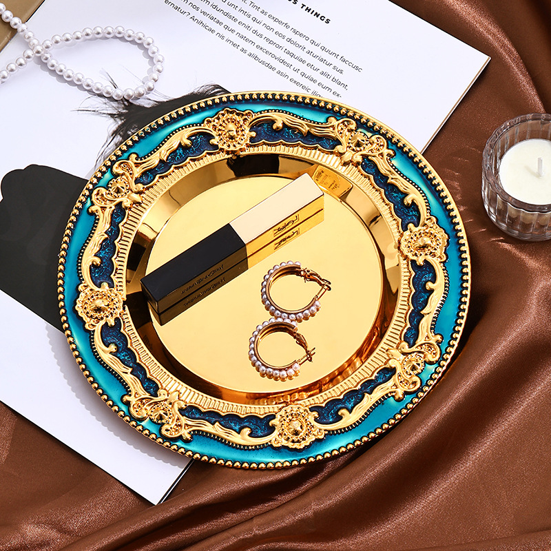 Металлическая винтажная подставка для свечей