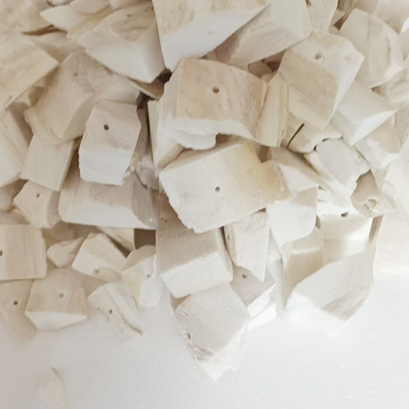 Premium Cuttlefish Bone in Stock Wholesale Chunks for Parrot Beak Grinding, Reptile Chewing, and Bird Pecking Tools