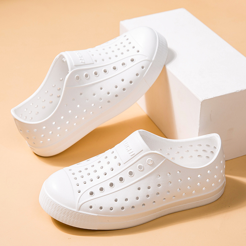 Spot Bambootune Summer Children's Hole Shoes Beach Sandals Men's and Women's Hollow Shoes Outdoor Baotou Student Shoes