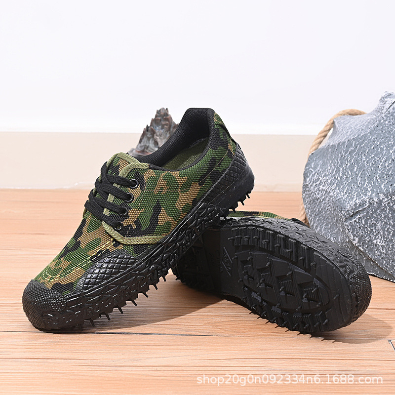 Factory direct training shoes release shoes men's and women's military training shoes labor protection shoes non-slip wear-resistant construction site work shoes migrant workers shoes