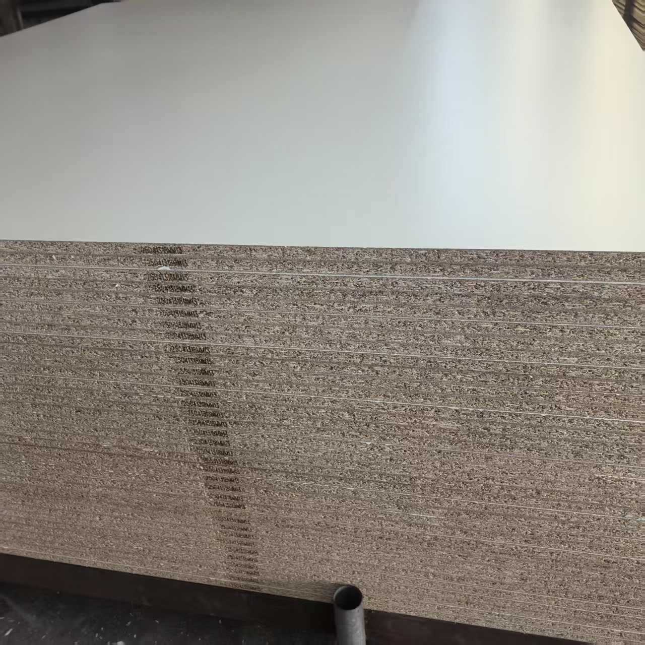 Factory direct supply paint free particle board custom specification veneer particle board furniture board cabinet wood board
