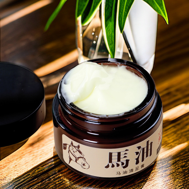 Horse Oil Foot Cream with Packaging Box, Anti-Cracking, Anti-Freezing, Dryness, Cracking, Chapped Skin, Peeling, Moisturizing, Hand and Foot Care Cream