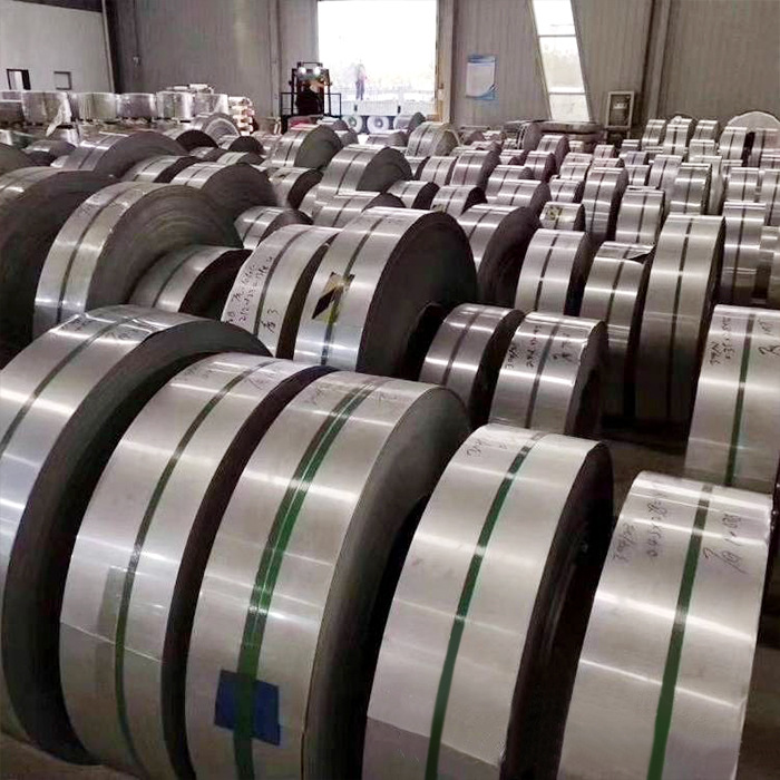 Foshan Wushan Steel St12 Cold Roll Spcc Cold Rolled Roll White Iron Sheet Can Be Fixed with Vertical Scissors Slotted Flat Cold Rolled Steel Roll