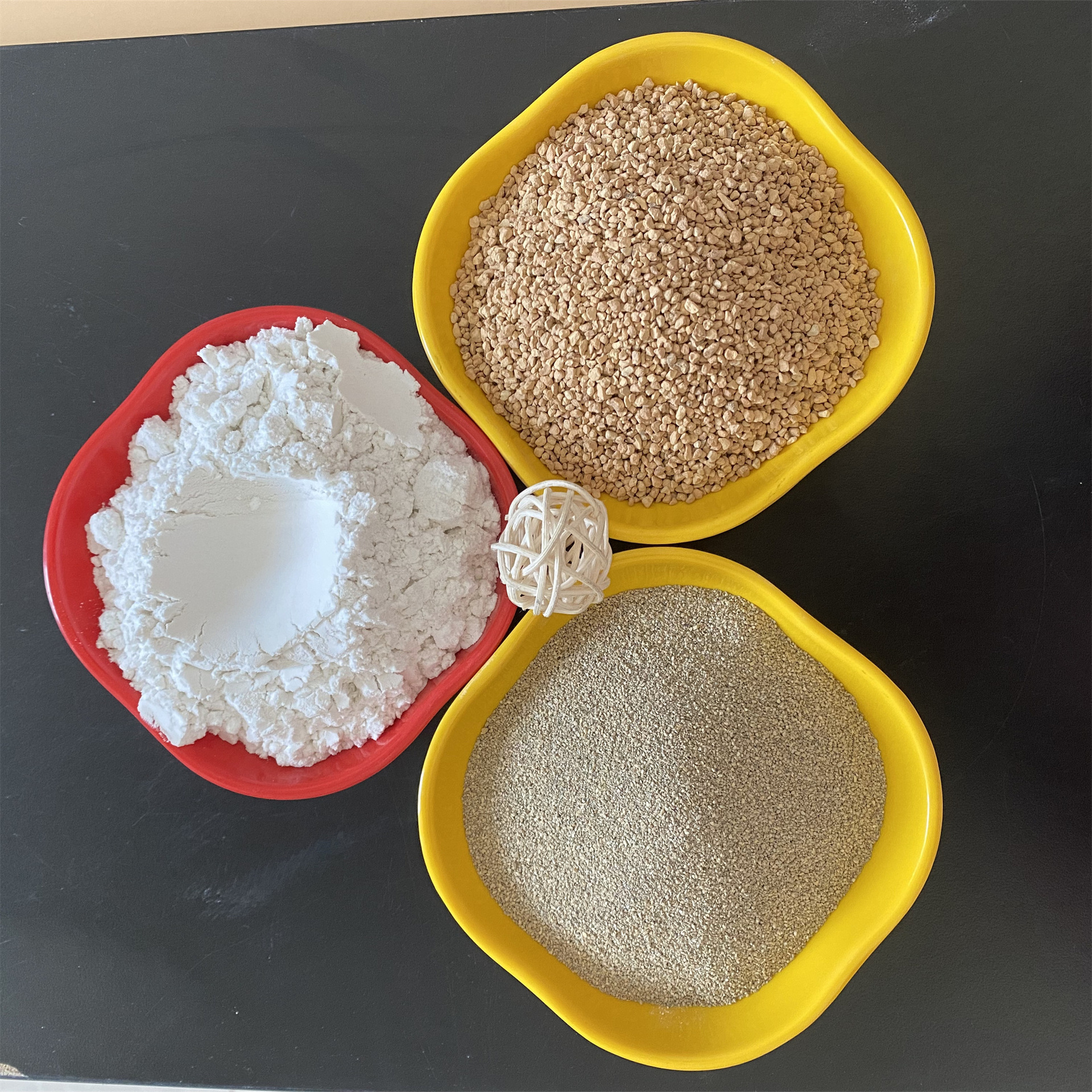 Supply of Diatomaceous Earth Industrial Grade Water Treatment Adsorption助滤剂白色硅藻土用于硅藻土颗粒涂料