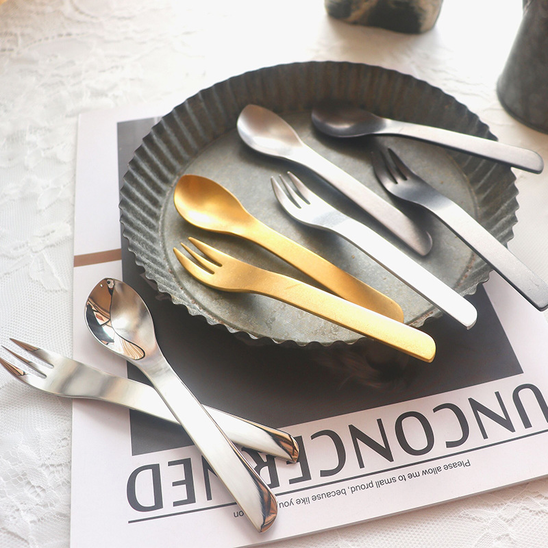 Japanese Snowflake Silver 304 Steel Party Fork and Spoon Commercial Pastry Mooncake Spoon and Fork Ins Mirror Gold Ice Cream Spoon