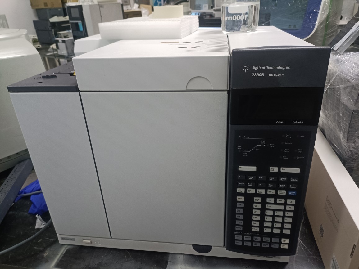 Agilent 7890B Gas Chromatograph
