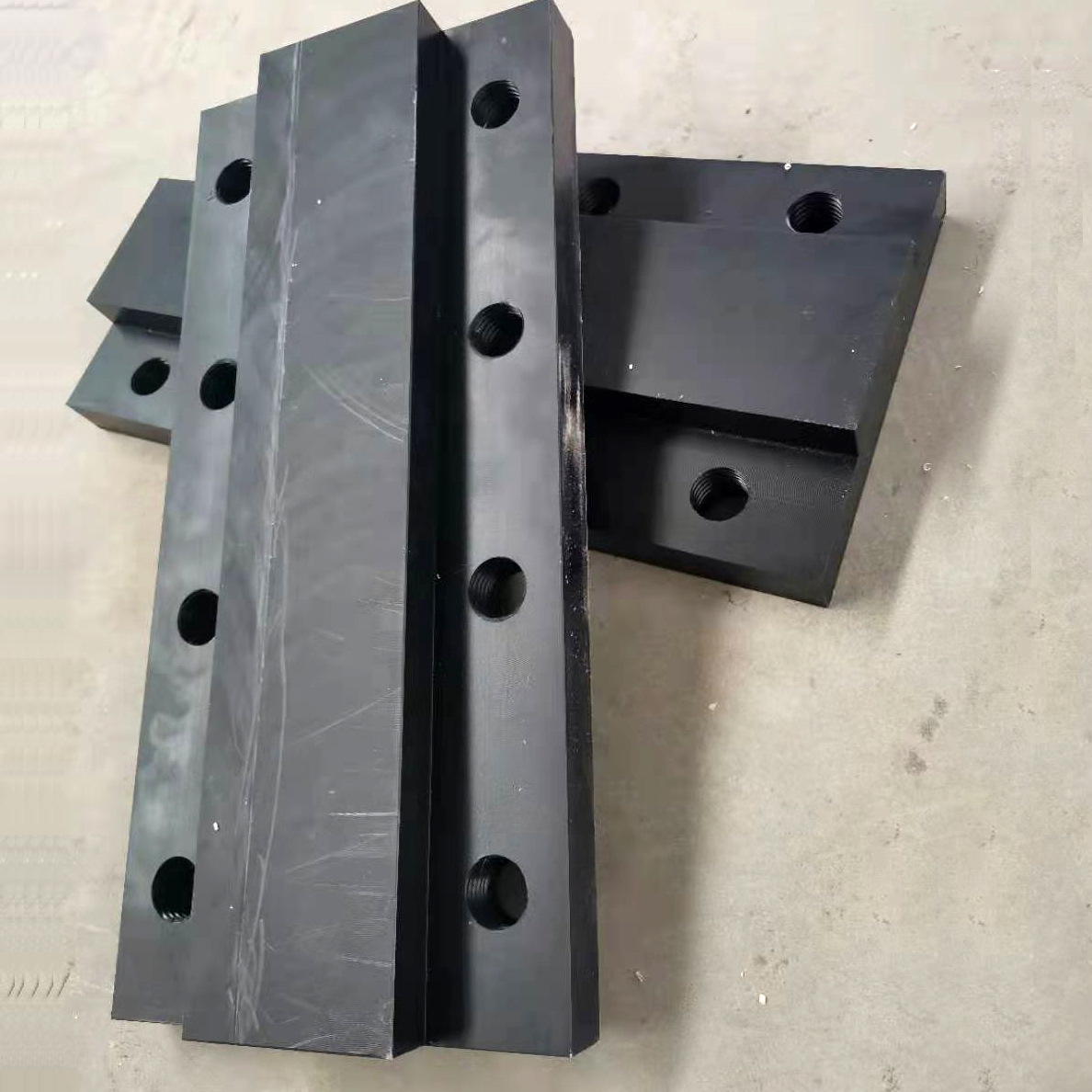 MGE gate slider engineering plastic alloy MGC plate high strength MGE MGA dock door pressure pad block