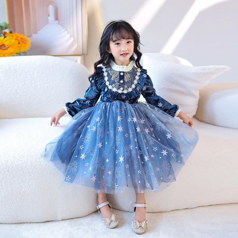 Children's clothing processing to picture processing children's clothing knitted children's T-shirt princess skirt