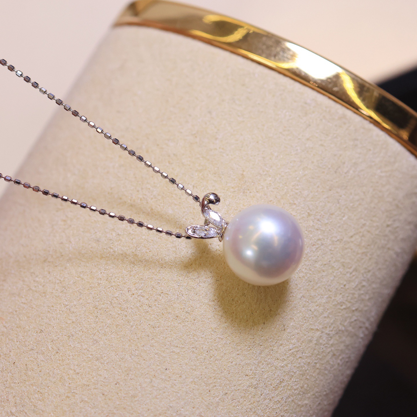 Платина Pt900 аксессуары кулон с дизайном ушей кролика с вкраплением белого zircon с бусинами 9-10мм без бусин