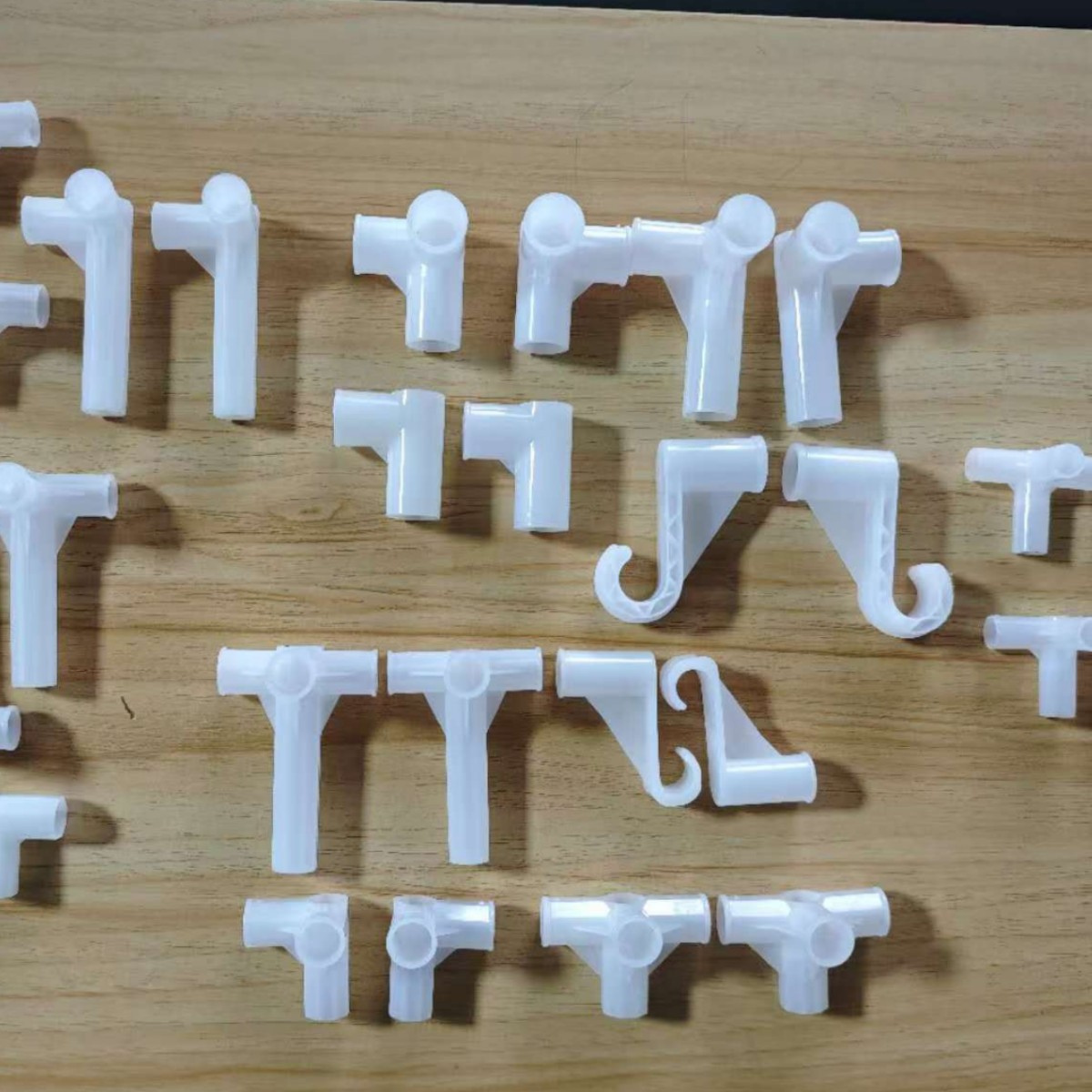 Wardrobe and Shoe Cabinet Various Connectors, Interfaces, Parts, Three-Way and Four-Way Plastic Connectors, Wholesale Home Storage