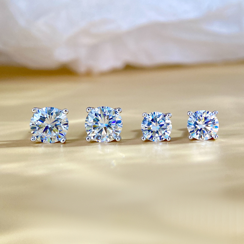 Moissanite Earrings for Men and Women, S925 Sterling Silver Ear Studs, Classic Four-Prong Cultured Ear Studs, Tk Cross-Border