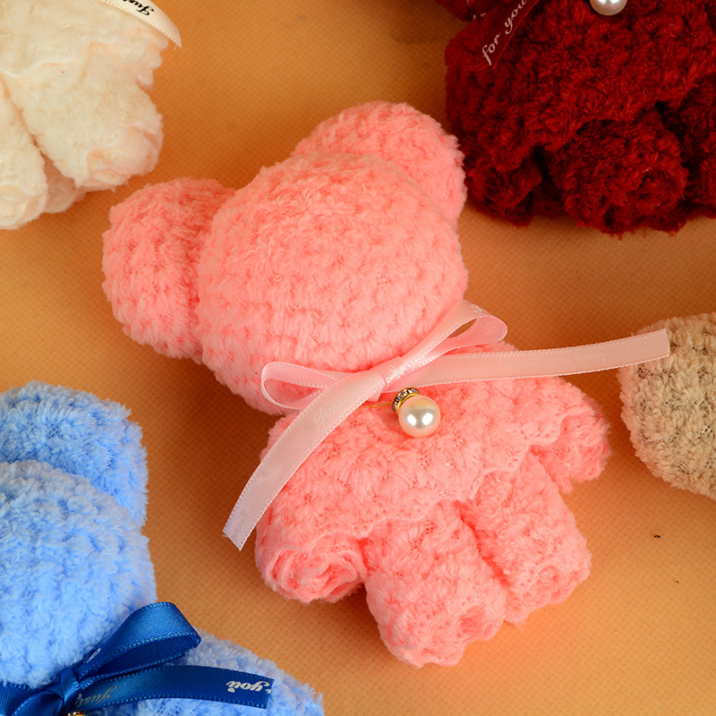 Pineapple towel bear shape shop supplies wedding gift Festival activities birthday opening small gifts wholesale