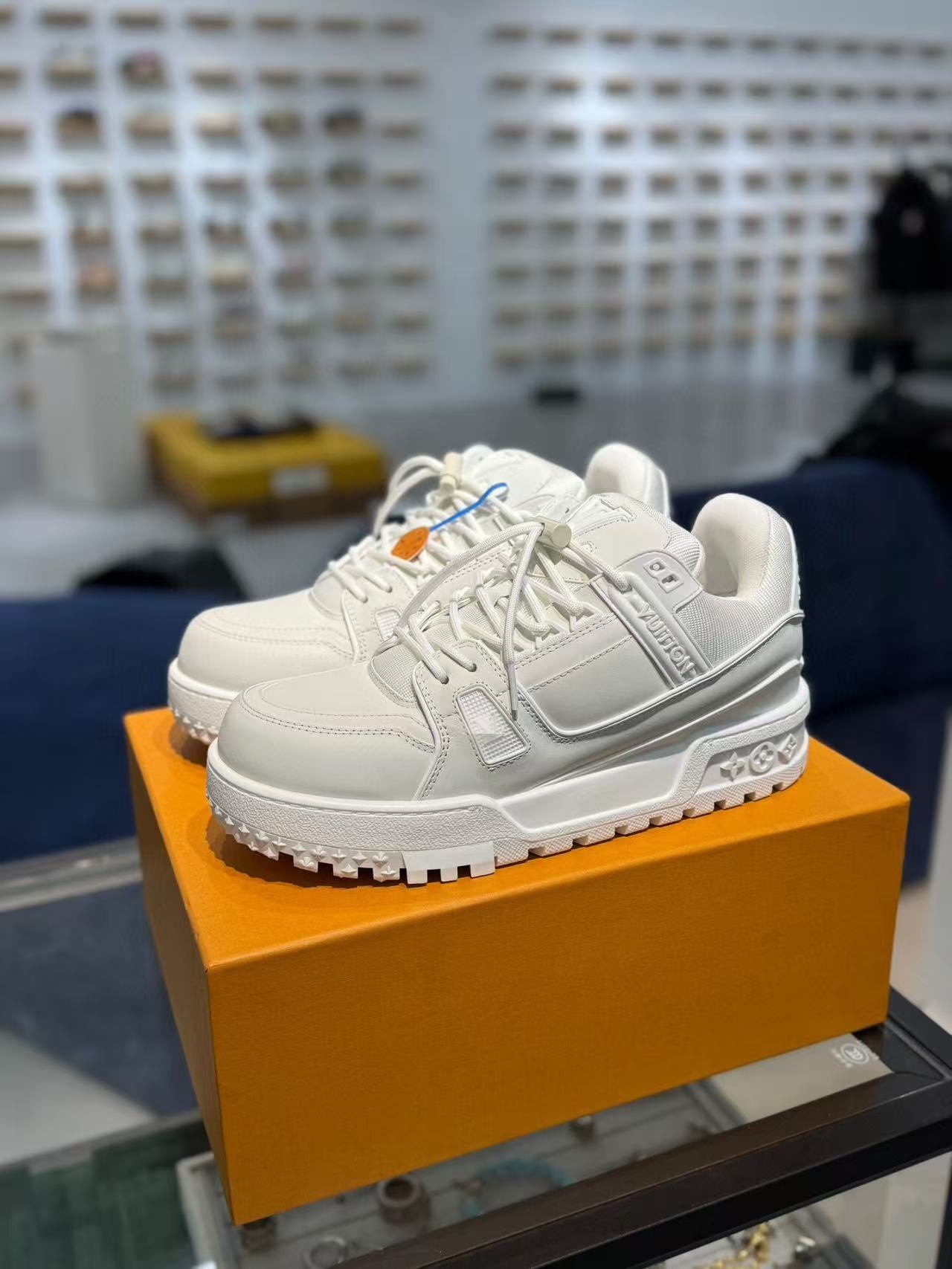 Lvtrainer Maxi Chunky Sneakers for Men and Women Fashion Sports Thick-Soled Height-Increasing Versatile Couple Shoes