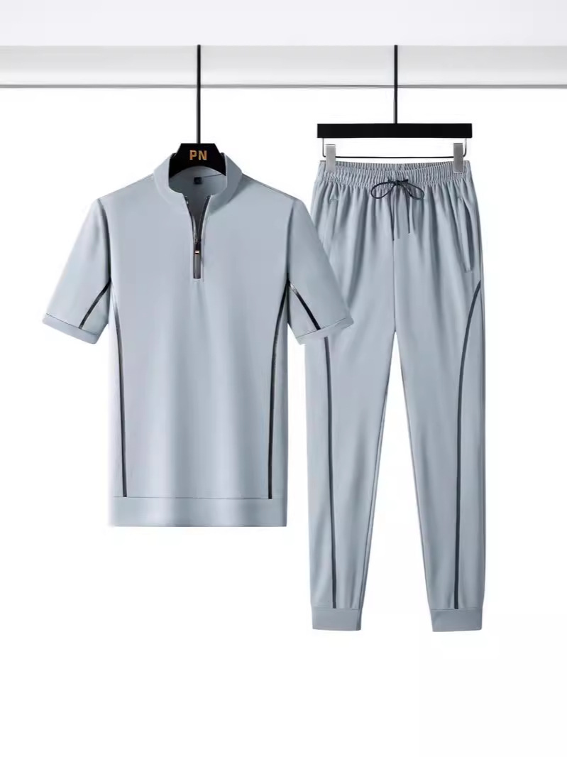 High-End Ice Silk Summer Casual Sports Short-Sleeved Pants Suit for Men, Loose and Breathable Thin Men's Clothing with Striped Design