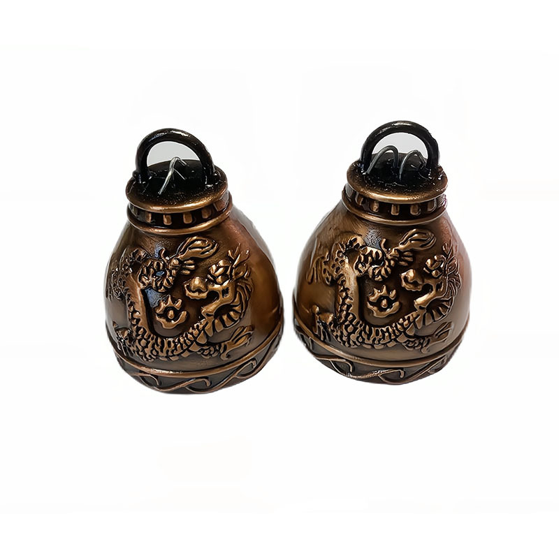 Antique retro wind chime car pendant Bell key bag decoration creative metal scenic tourism gift