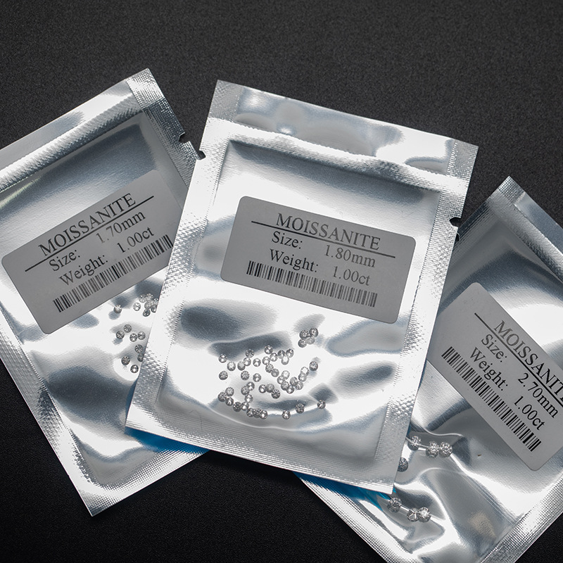 Udiamonds Moissanite Centimeter D Color 0.8-2.9mm Cuban Chain Clock Inlaid with Stone Source Factory