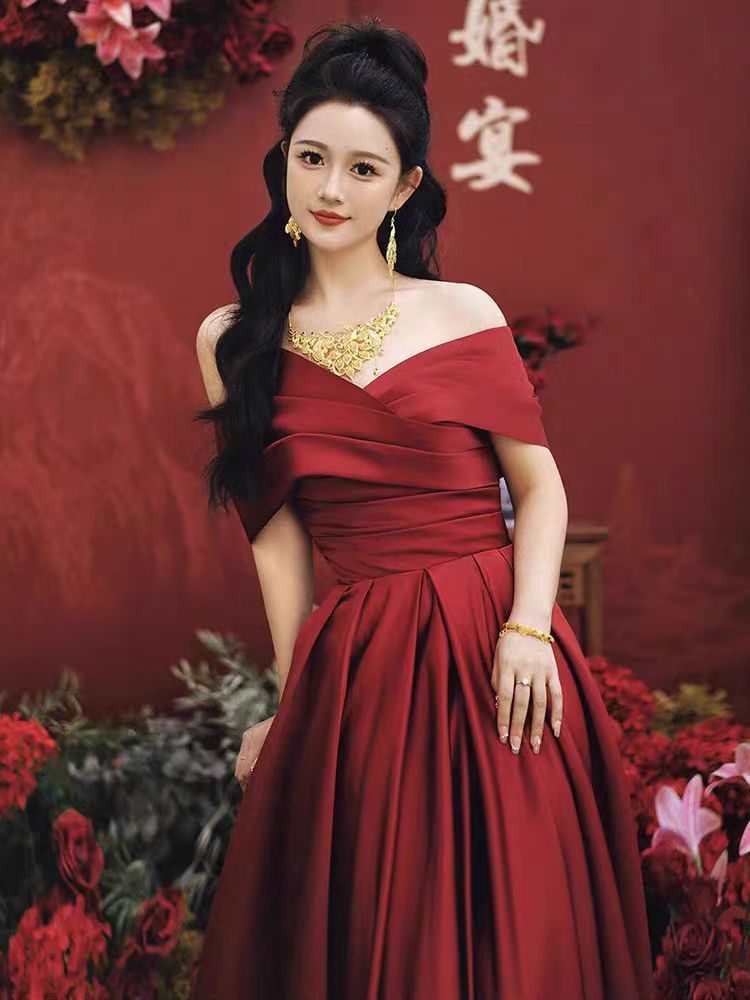 Bride Toast Dress Satin Shoulder Adult Ceremony Red plus size Evening Dress Vocal Art Examination White Engagement Dress