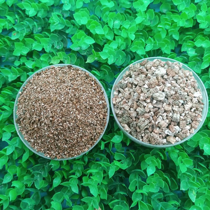 Manufacturer Customized Vermiculite Granules for Building Insulation, Baby Cuttings, Seedling Incubation Powder, Expanded Vermiculite Specifications