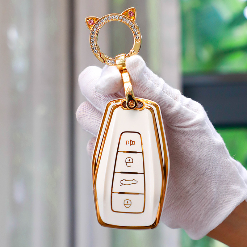 Cat Ear Buckle with Diamond Spring Ring Drill Ring Hardware Buckle Car Key Chain Horseshoe Buckle Car Key Cover Pendant