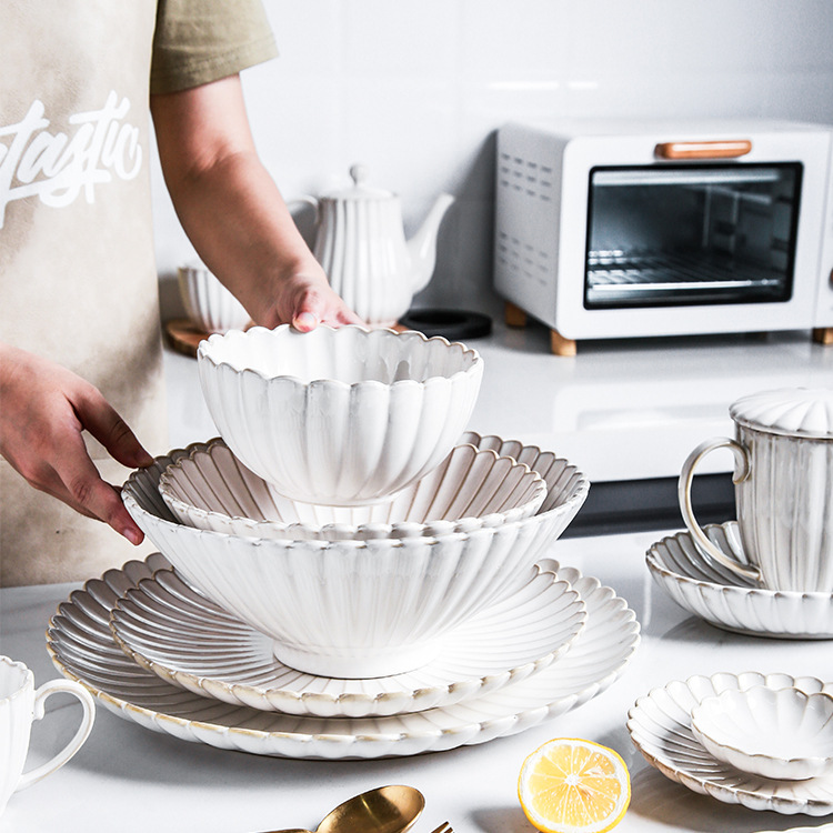 Japanese Household Kiln-Turned Ceramic Tableware Chrysanthemum Fish Plate Creative Dish Set Dinner Plate Ceramic Soup Bowl Plate Wholesale