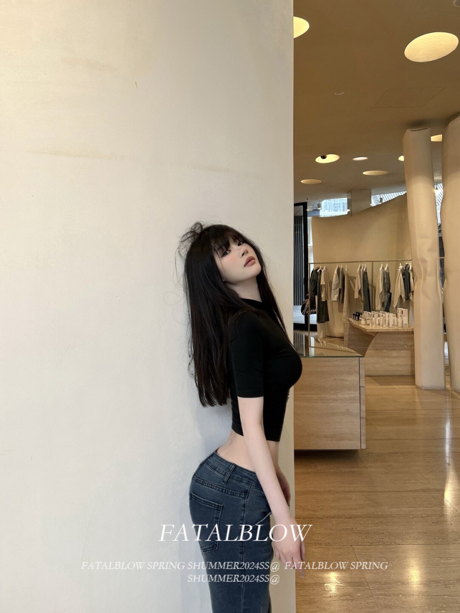 Sexy Hot Girl Black Mid-Sleeve T-Shirt for Women, Summer Pure Desire Style, Slim Fit Short Tight Off-Shoulder Short Sleeve Top