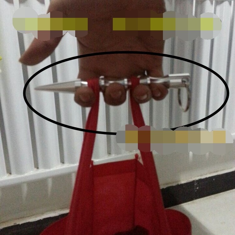 European and American popular Cool Stick key stick pen-shaped stick Wolf-proof tool non-retractable Cuban rattan broken window escape stick