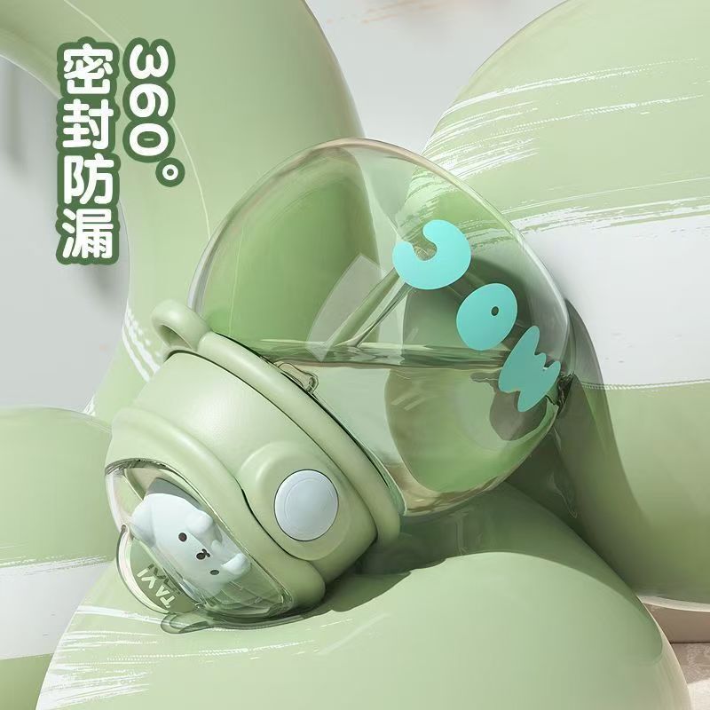 Large-Capacity Water Cup for Girls, High-Looking Portable Plastic Water Bottle, Large-Capacity Children's Cute Summer Water Cup with Straw