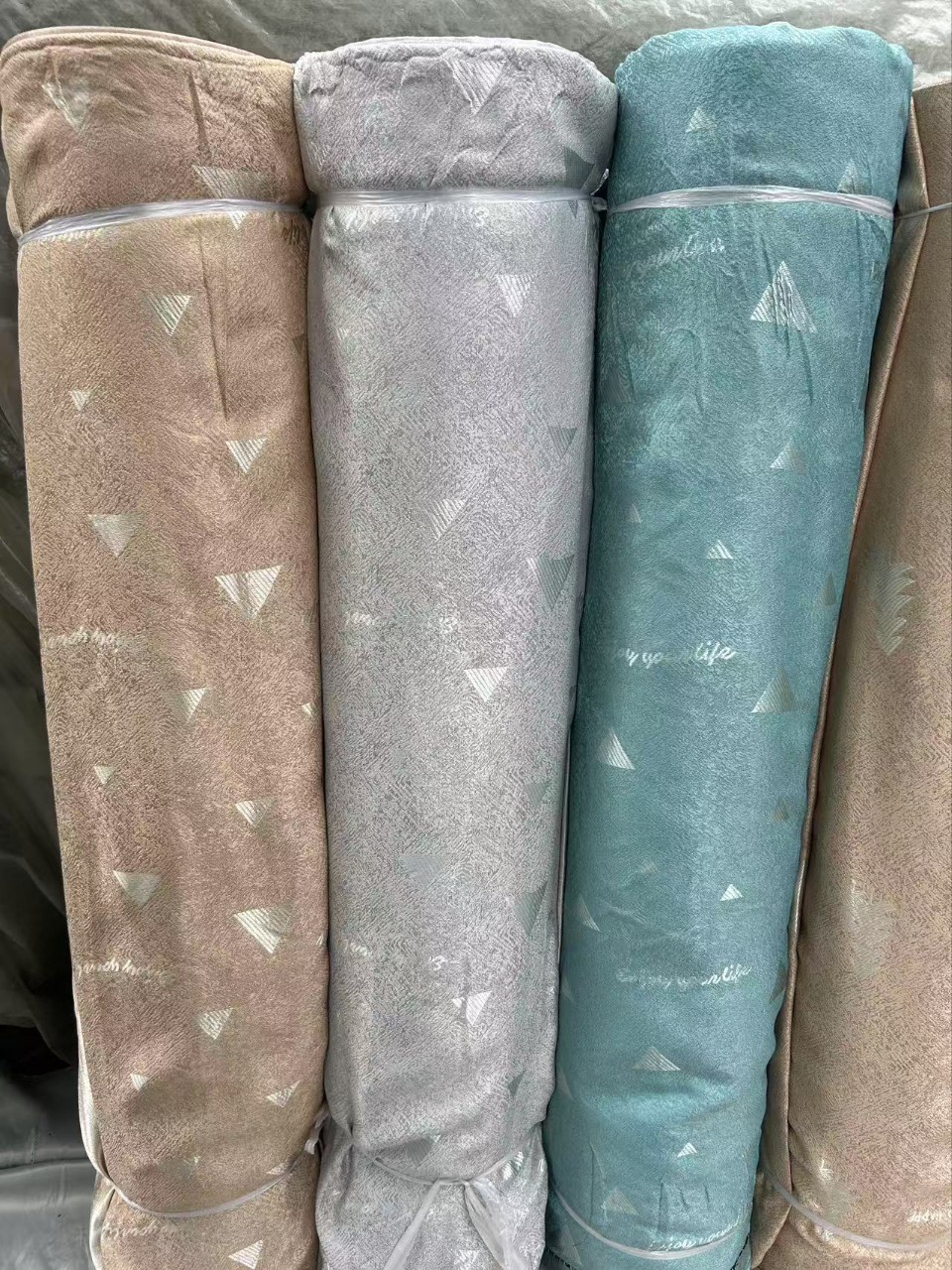 Inventory Clearance Sale of Southeast Asian Jacquard Curtain Fabric at Special Price, 3.2m Width Diamond Jacquard Fabric