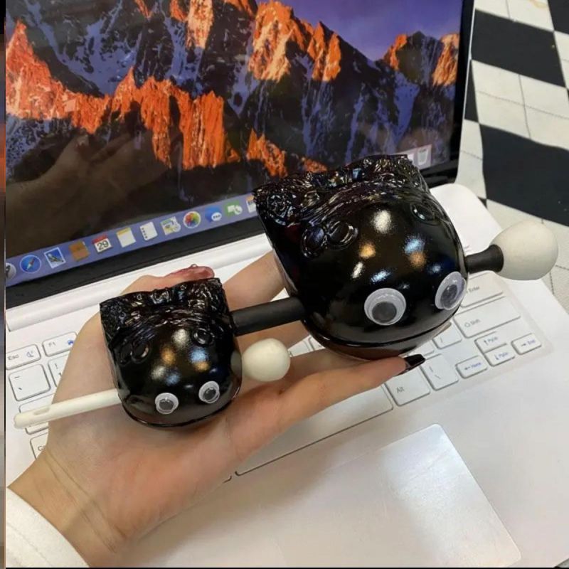 Little Red Riding Book Decompression Wooden Fish Knocking Instrument Office Meditation Decompression Small Things Cute Carry-on Strike Small Ornaments