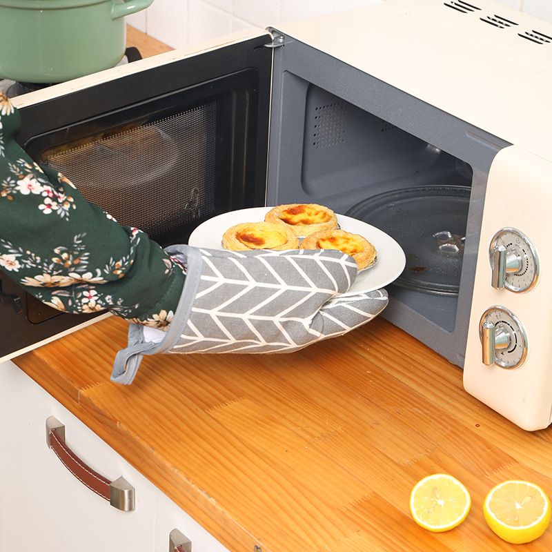 Cotton and Linen Oven Gloves Simple Wind Heat Insulation Gloves Hot Selling Anti-scalding Gloves Microwave Oven Baking Gloves