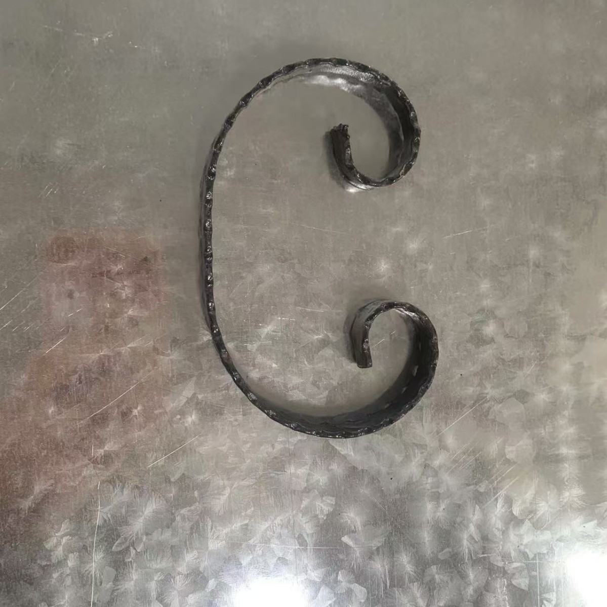 Кованые железные цветочные аксессуары, заводская цена