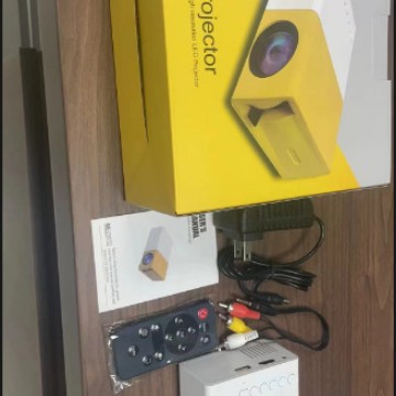 Yellow White Machine YG300 HD Home Mini Mini Projector Home YT300-1LED Portable Projector