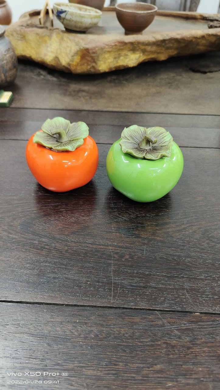 Good Quality Ceramic Persimmon Pot Small Simulation Fruit Tea Pot Candy Pot Wedding Gift Accompanying Gift Customization