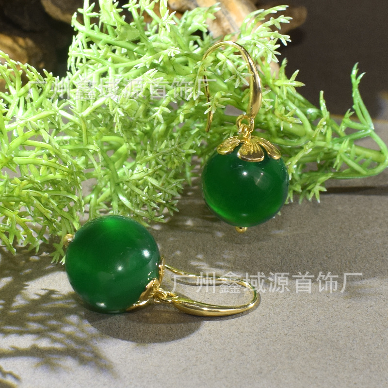 Retro temperament natural green chalcedony ear hook all-match ice agate earrings simple earrings fashion factory wholesale