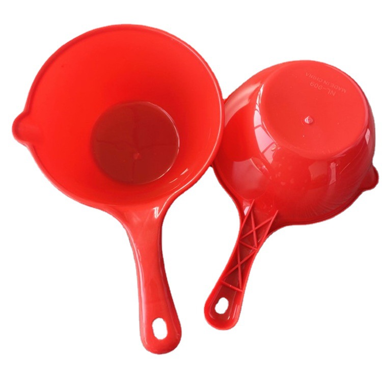 18cm household red water scoop water scoop drifting exhibition sales large long handle plastic water scoop water spoon