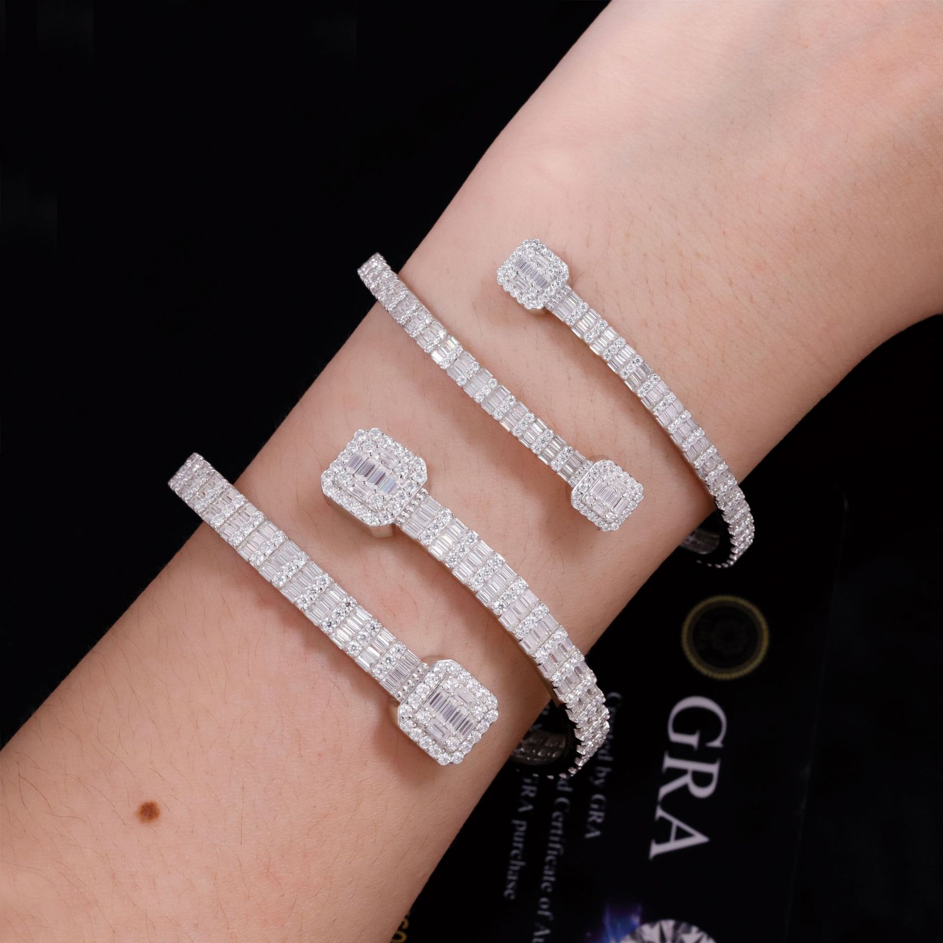 European and American Hip-Hop Style Square Bracelet S925 Silver Inlaid with Trapezoidal Moissanite Fashionable and Trendy Style Bracelet for Men and Women