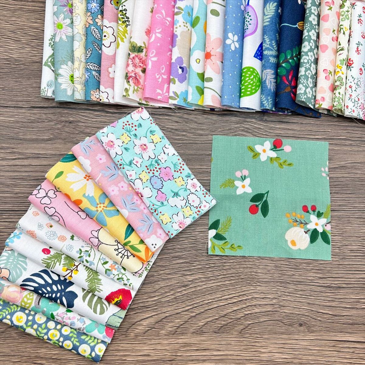 Cross-border foreign trade new 50pcs 10*10cm twill patchwork group handmade diy cotton wholesale small cloth