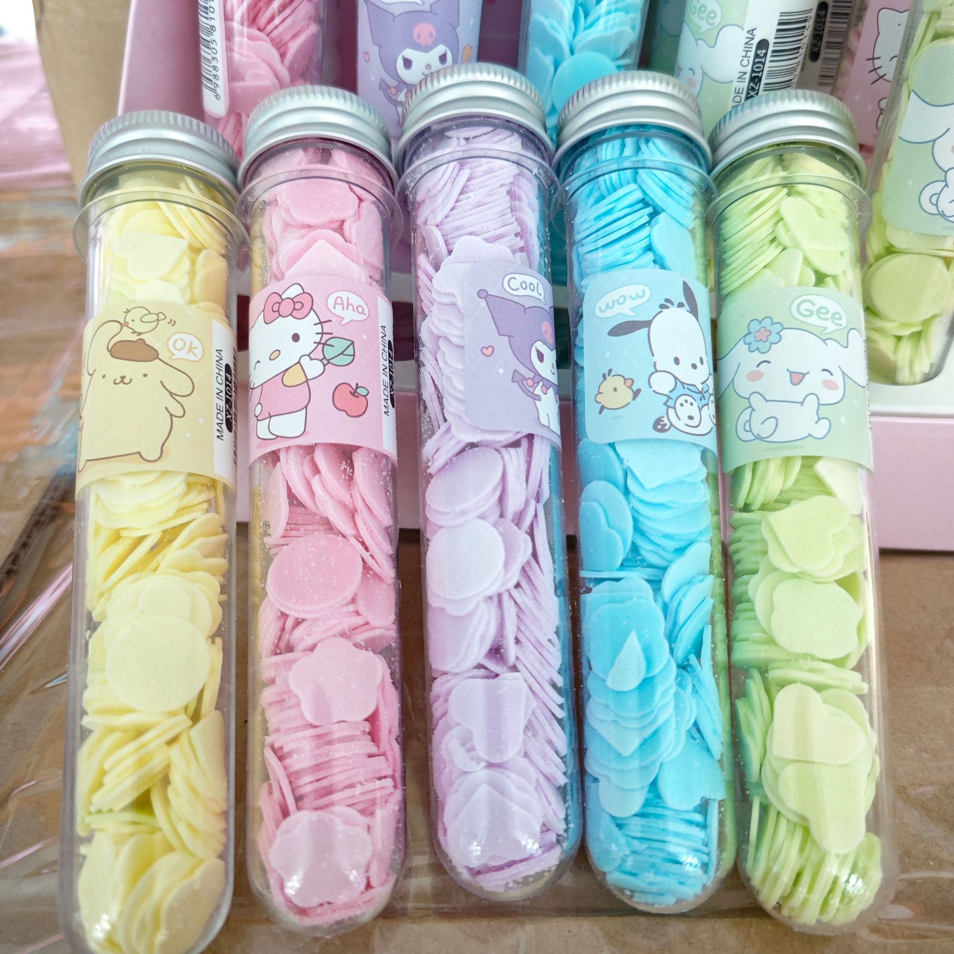 Sanrio Test Tube Soap Flakes Student Portable Outdoor Disposable Hand Washing Flakes Capibala Creative Petal Fragrance