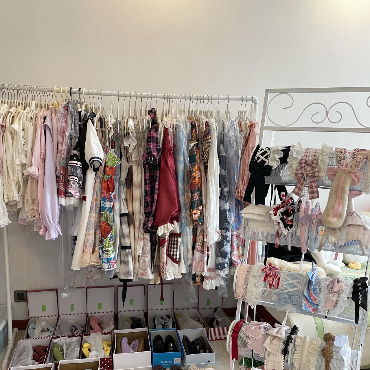 Lolita Princess Clothes Hanger Storage Rack Hanging Clothes Drying Rack Double Pole Floor Skirt Jk Uniform Bow Coat Rack