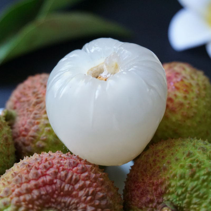 [Premium] 2025 Feizixiao Lychee, Freshly Picked, Small, Thick-Fleshed Seasonal Fruit, Net Weight 0.5-2.2kg
